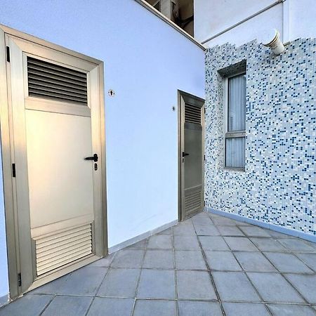 Suite Delphine By Calpitality Exterior foto
