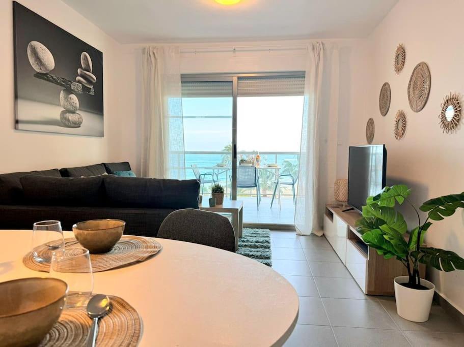 Suite Delphine By Calpitality Exterior foto