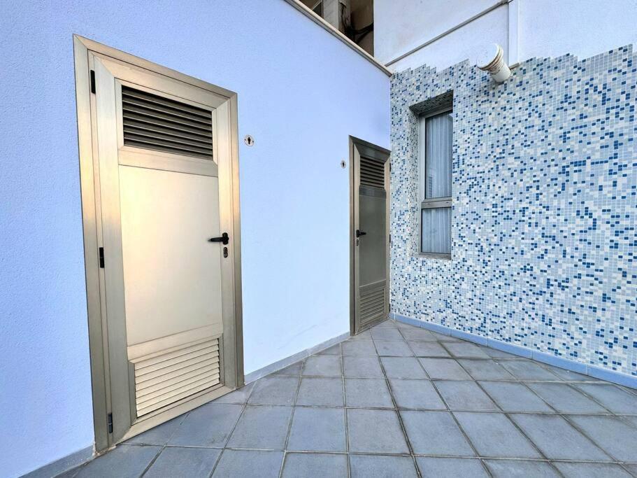 Suite Delphine By Calpitality Exterior foto